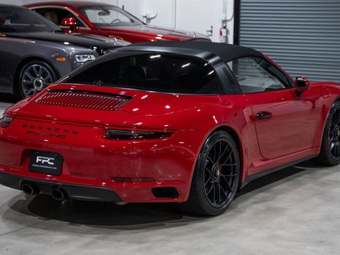 Used 2019 Porsche 911 AWD/4WD image 13