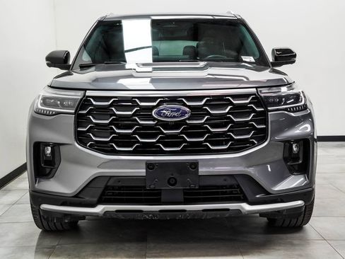 Used 2025 Ford Explorer Platinum w/ LUX Leather Package AWD/4WD image 6