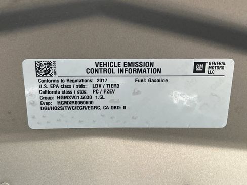 Used 2017 Chevrolet Volt Premier w/ Driver Confidence II Package image 29