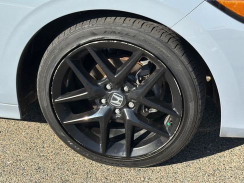 Used 2023 Honda Civic Sport image 17