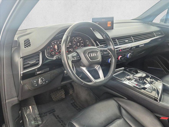 Used 2019 Audi Q7 3.0T Premium Plus w/ Premium Plus Package AWD/4WD image 10
