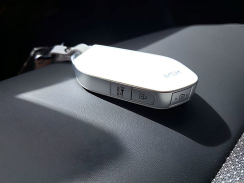 New 2025 Kia EV6 Light image 31