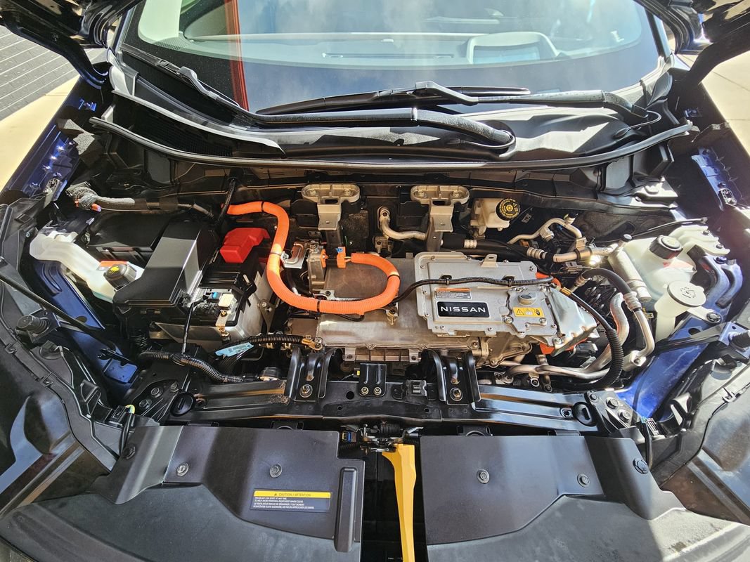 Used 2024 Nissan Ariya AWD image 33