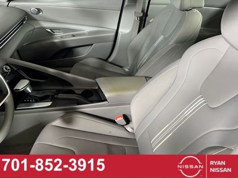 Used 2023 Hyundai Elantra SEL w/ Cargo Package image 25