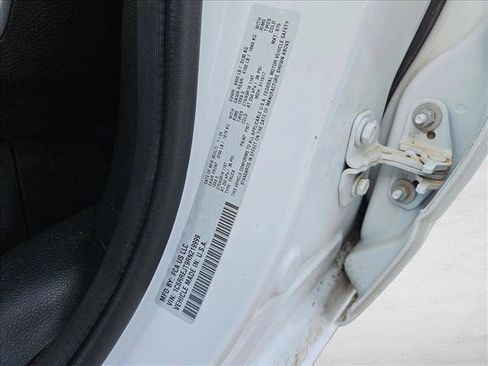 Used 2024 RAM 1500 Laramie image 18