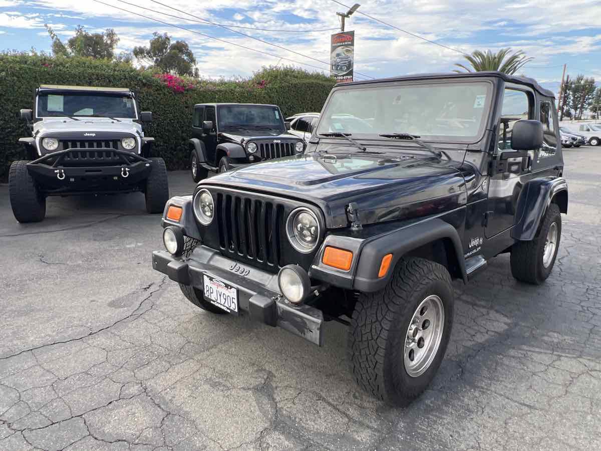 Used 2006 Jeep Wrangler X w/ Jeep 65th Anniversary Edition AWD/4WD image 4