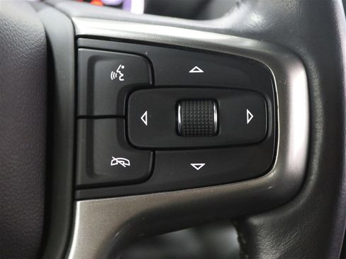 Used 2021 Chevrolet Silverado 1500 LT AWD/4WD image 40