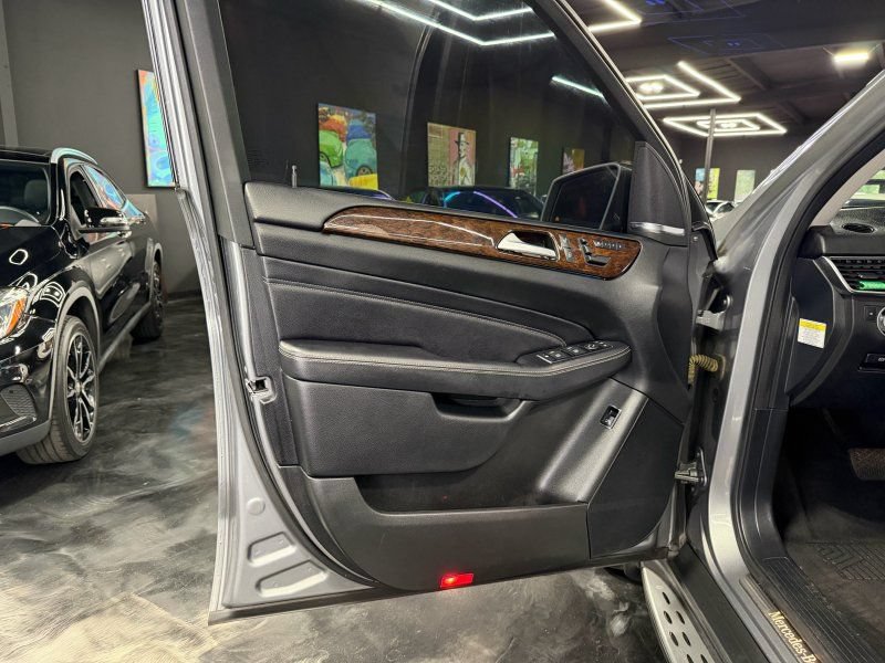 Used 2013 Mercedes-Benz ML 350 4MATIC image 21