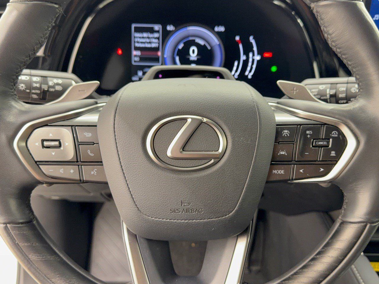 Used 2023 Lexus RX 350 w/ Accessory Package (Z1) AWD/4WD image 10