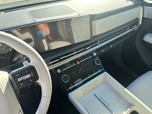 New 2026 Hyundai Santa Fe SE image 17