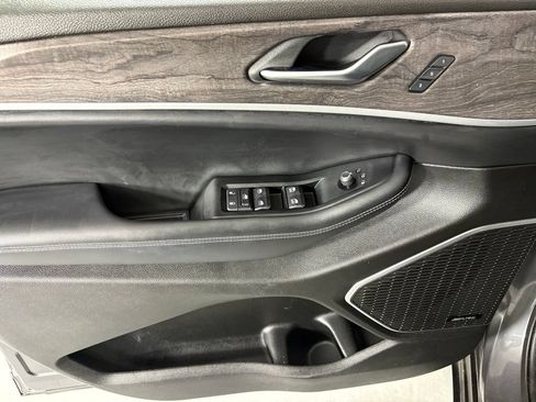 Used 2022 Jeep Grand Cherokee Limited 4xe w/ Luxury Tech Group II AWD/4WD image 19