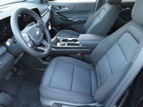 New 2026 Chevrolet Equinox LT w/ Convenience Package II image 14