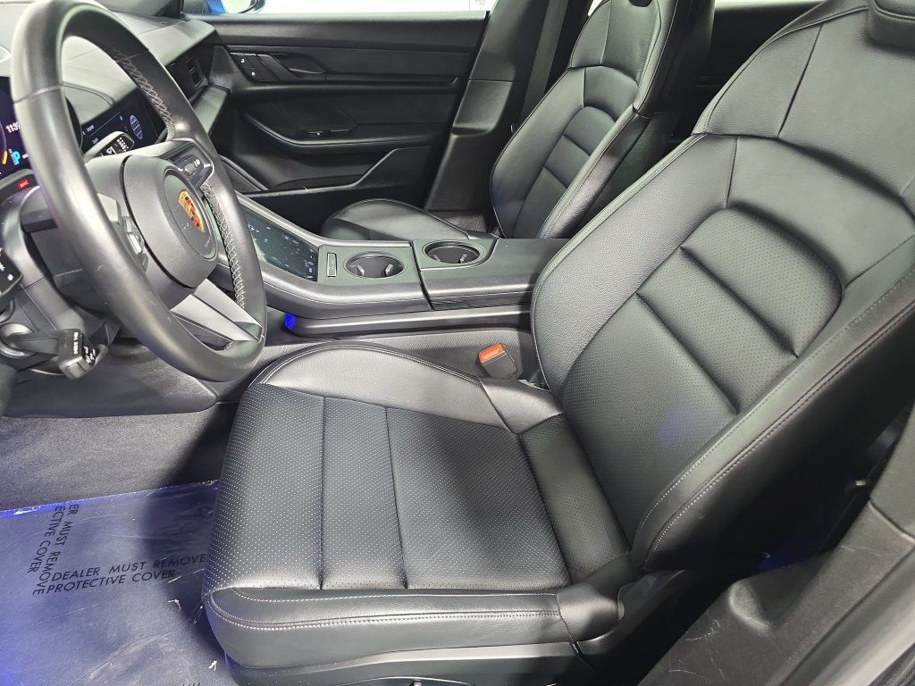 Used 2024 Porsche Taycan RWD image 5