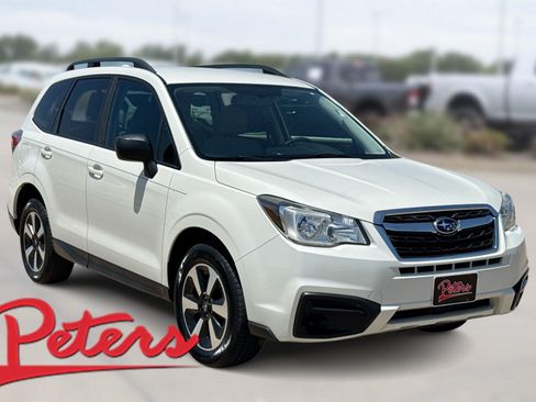 Used 2018 Subaru Forester 2.5i w/ Alloy Wheel Package AWD/4WD image 1