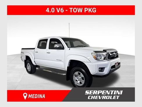 Used 2015 Toyota Tacoma 4x4 Double Cab w/ TRD Off-Road Package image 1