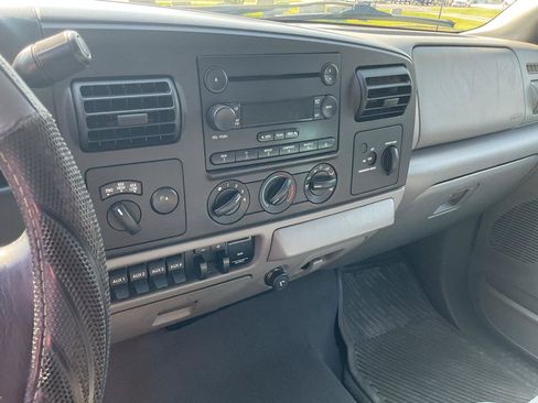 Used 2006 Ford F350 XLT AWD/4WD image 19