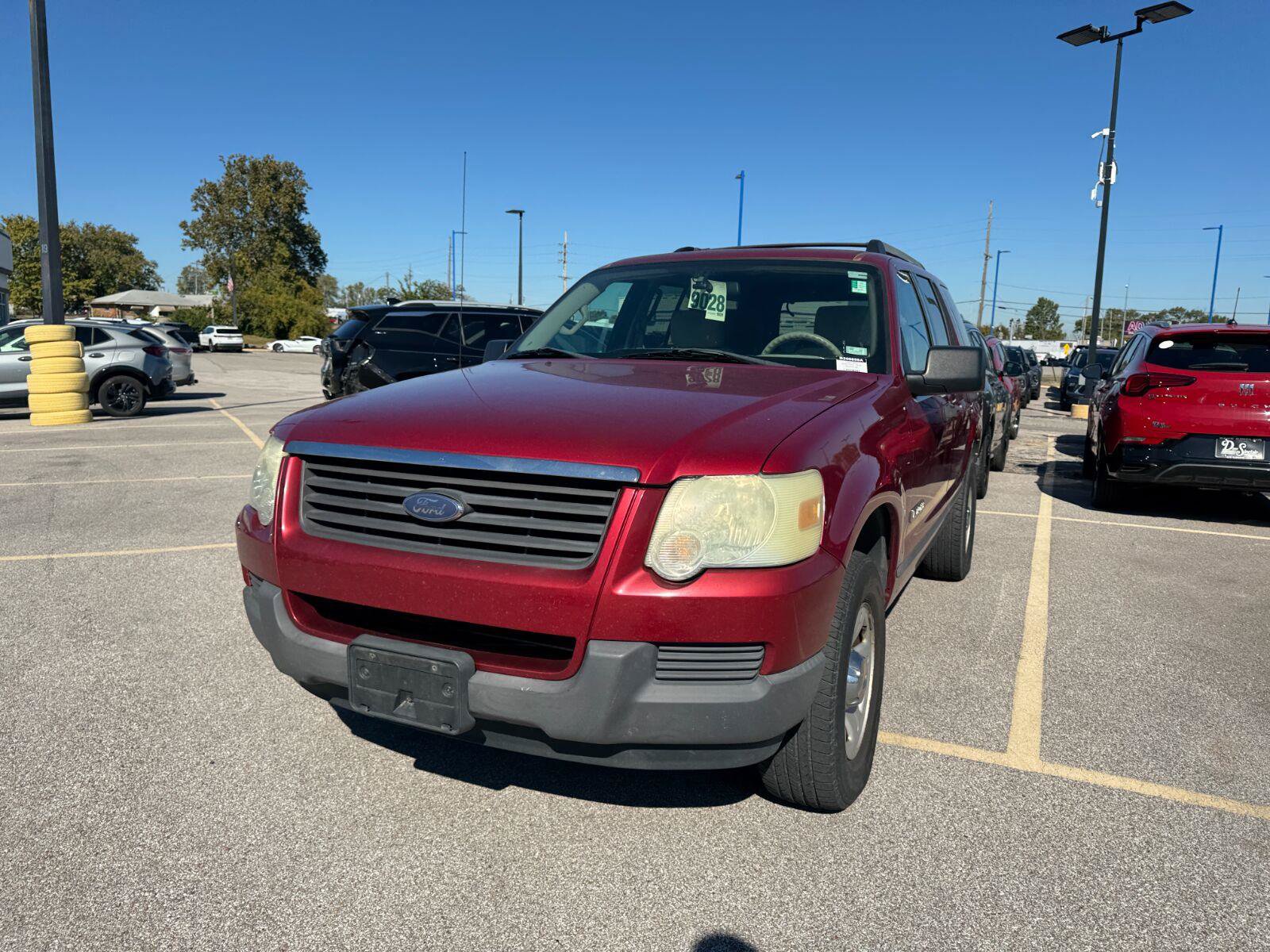 Used 2006 Ford Explorer XLS RWD image 2