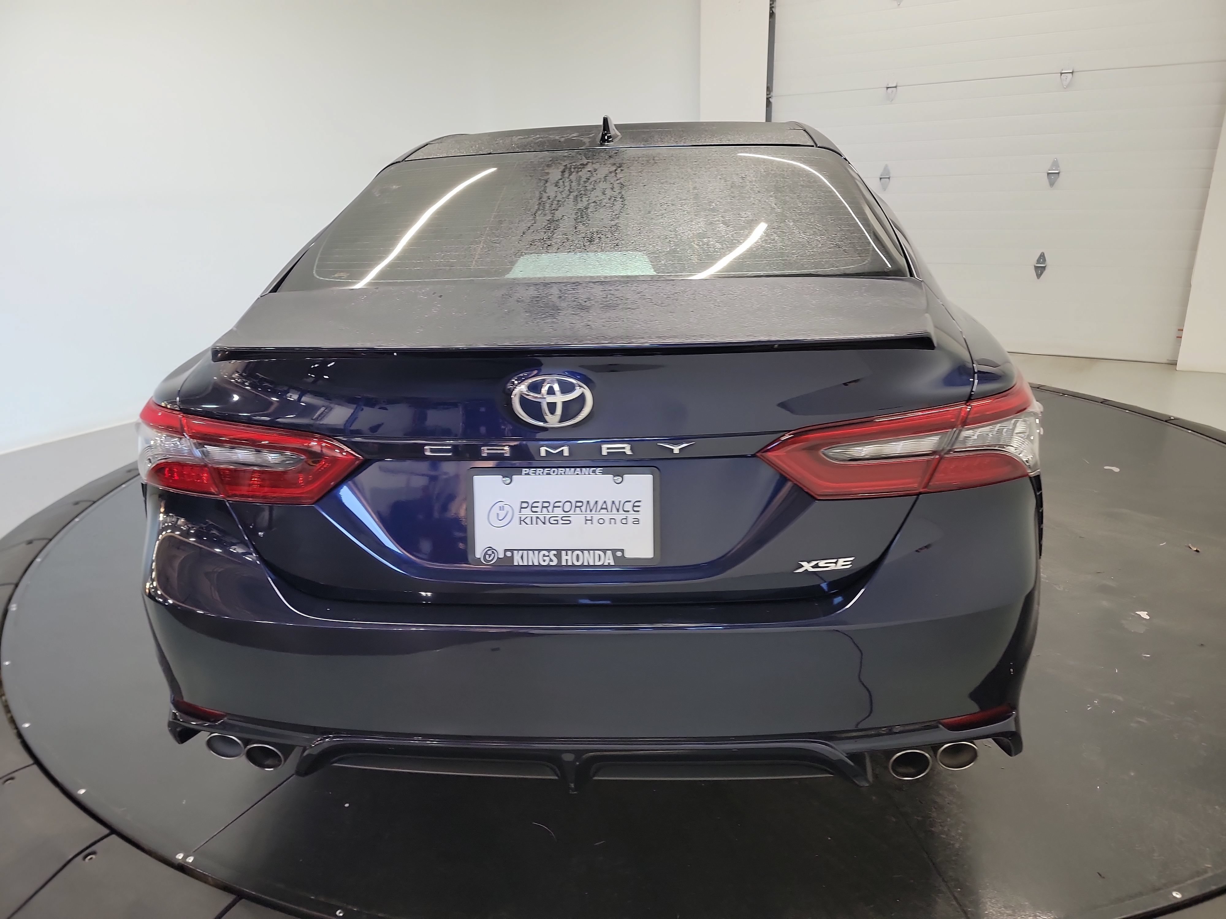 Used 2022 Toyota Camry XSE FWD image 8