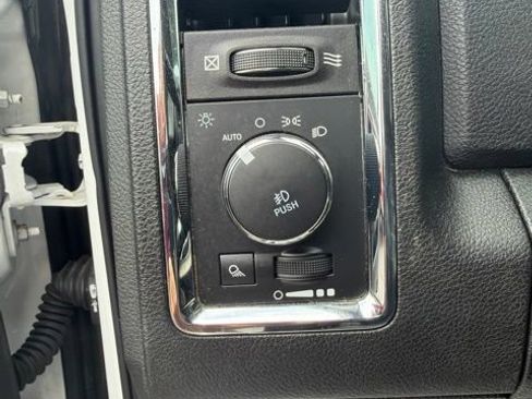 Used 2017 RAM 1500 Laramie w/ Convenience Group AWD/4WD image 24