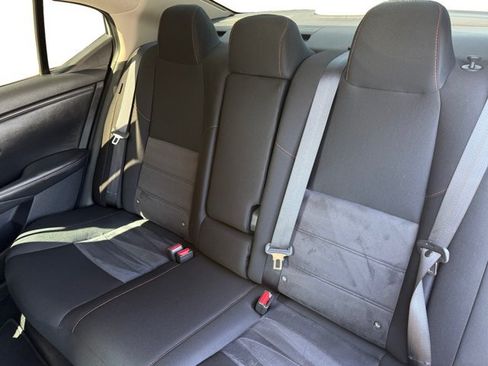 Used 2024 Nissan Sentra SR FWD image 11
