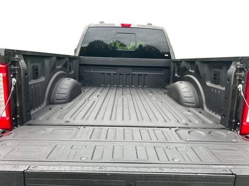 Used 2024 Ford F250 Lariat w/ Lariat Ultimate Package AWD/4WD image 19