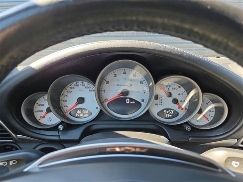 Used 2012 Porsche 911 Turbo S image 11