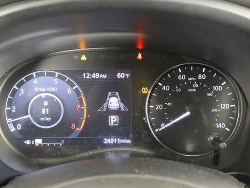 Used 2024 Nissan Kicks SV w/ Interior Electronics Package image 11