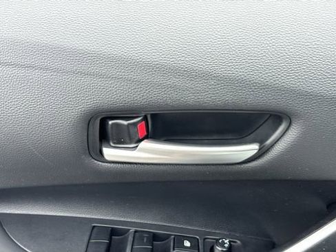 Used 2025 Toyota Corolla SE FWD image 9