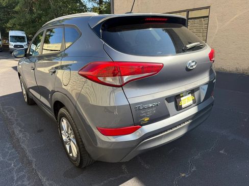Used 2016 Hyundai Tucson SE w/ Option Group 02 AWD/4WD image 9