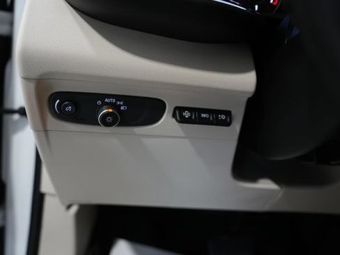Used 2023 Buick Envision Avenir AWD/4WD image 14