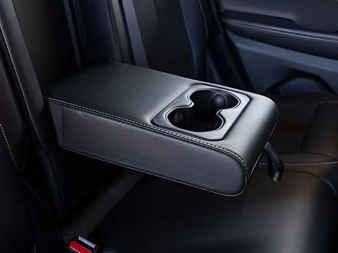 Used 2023 Jeep Grand Cherokee Altitude AWD/4WD image 66