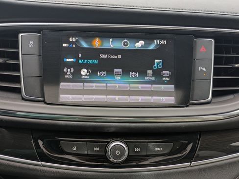 Used 2019 Buick Enclave Essence FWD image 12