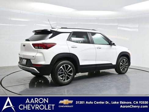 New 2025 Chevrolet TrailBlazer LT w/ Convenience Package image 40