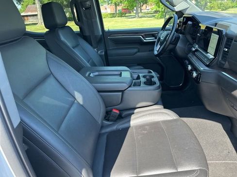 Used 2025 GMC Sierra 1500 SLT AWD/4WD image 27