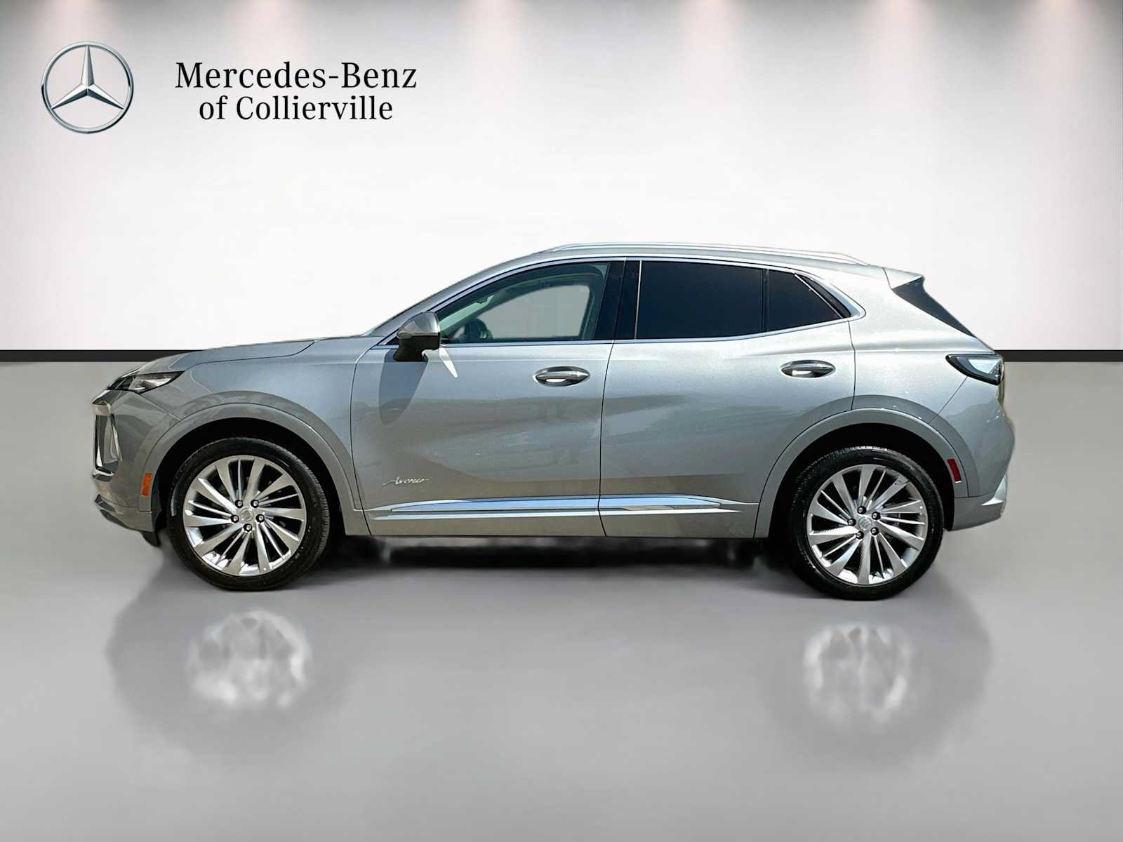 Used 2025 Buick Envision Avenir AWD/4WD image 8