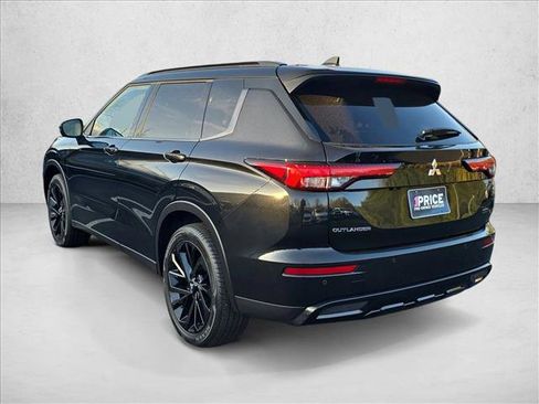 Used 2024 Mitsubishi Outlander SEL Black Edition image 7