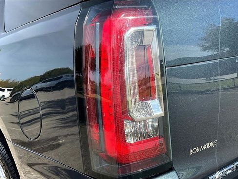 Used 2020 GMC Yukon SLT w/ Open Road Package image 32