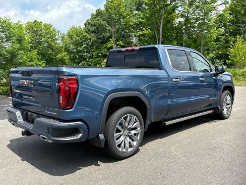 Used 2025 GMC Sierra 1500 Denali w/ Denali Reserve Package AWD/4WD image 4