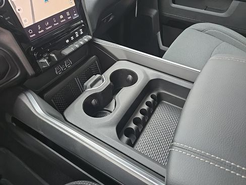 New 2026 RAM 2500 Big Horn AWD/4WD image 76