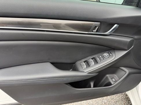 Used 2019 Honda Accord Sport image 10
