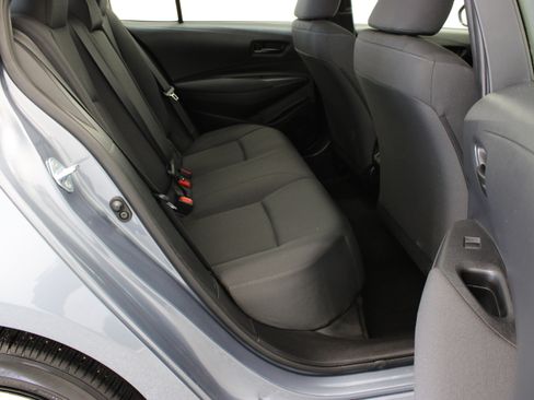 Used 2025 Toyota Corolla LE FWD image 30