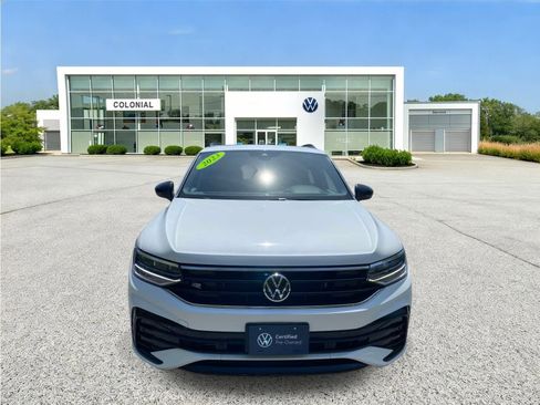 Certified 2023 Volkswagen Tiguan SE R-Line AWD/4WD image 8