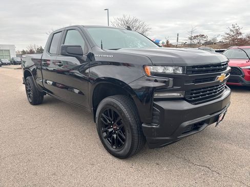 Used 2020 Chevrolet Silverado 1500 LT w/ Trailering Package image 9