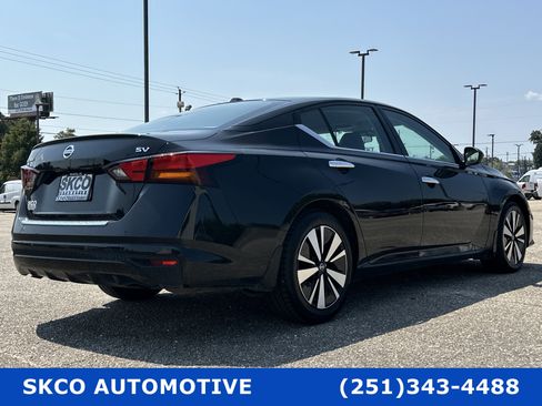 Used 2022 Nissan Altima 2.5 SV image 5