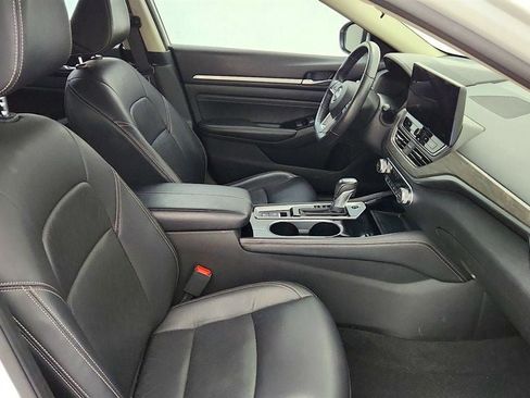 Used 2023 Nissan Altima 2.5 SL AWD/4WD image 22