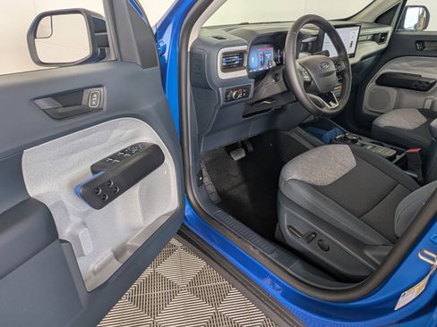 New 2025 Ford Maverick XLT w/ XLT Luxury Package image 10