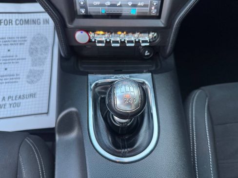 Used 2017 Ford Mustang GT RWD image 18