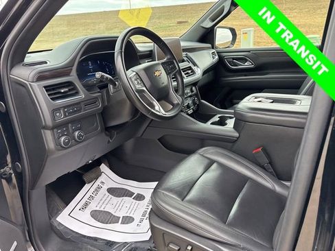 Used 2024 Chevrolet Suburban LT AWD/4WD image 15