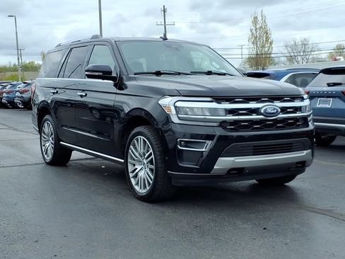 Certified 2022 Ford Expedition Limited AWD/4WD image 3