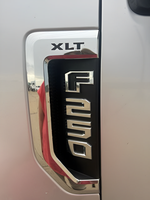 Used 2018 Ford F250 XLT w/ XLT Value Package AWD/4WD image 23